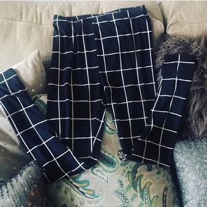 Black/white leggings